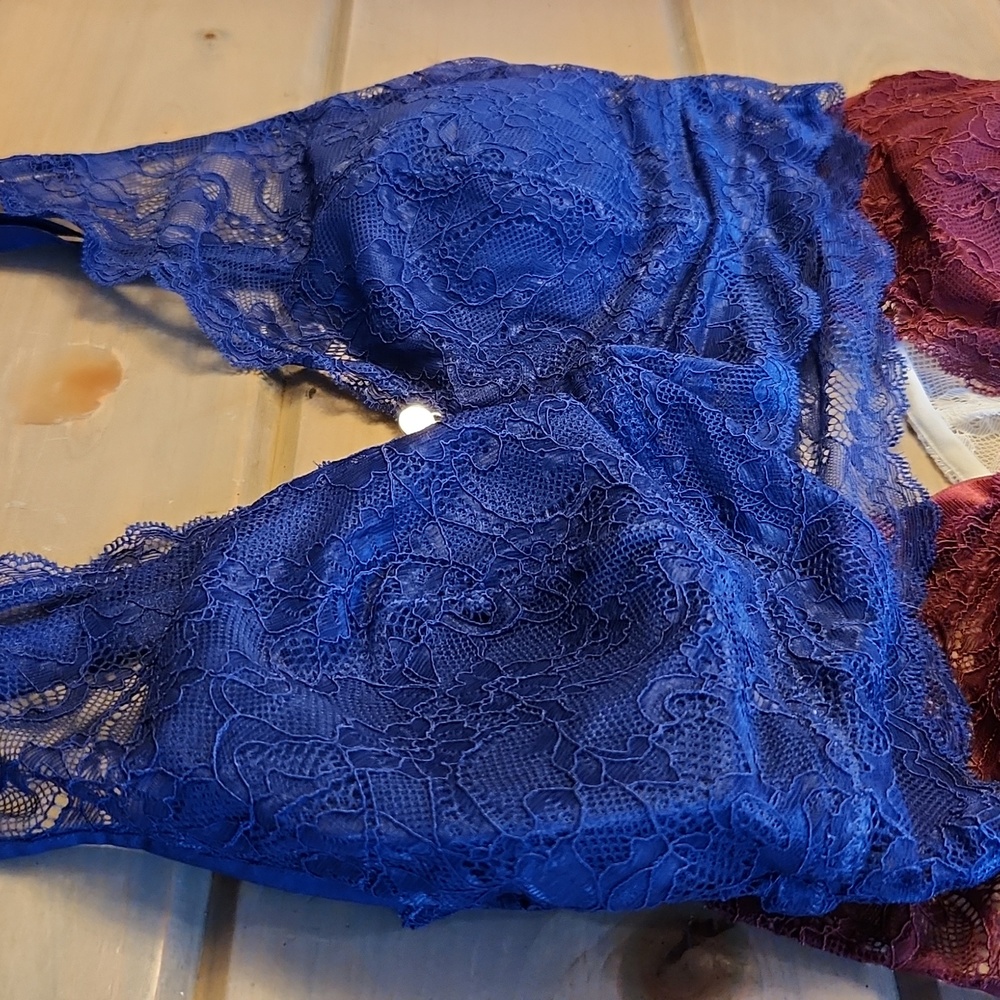 Venus Bralettes - Picture 11 of 12
